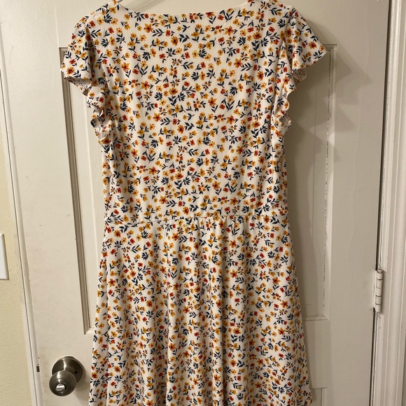 Floral Fortune and Ivy dress - Picture 3 of 4